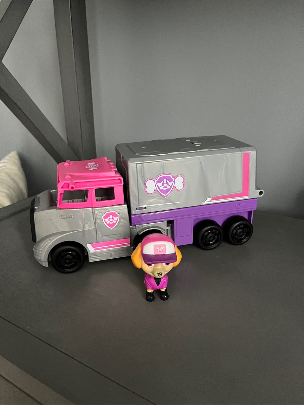 Paw Patrol Skye Rescue Transport Truck - Pink, Gray & Purple
